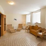Im Zweiten Obergeschoss Des Gutshauses By Interhome Apartman