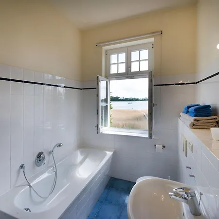 アパート Im Zweiten Obergeschoss Des Gutshauses By Interhome